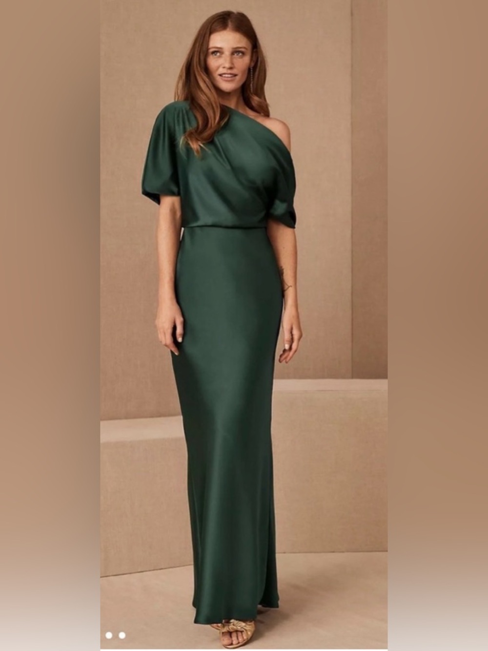 Amsale The Slouch Dress
Elegant One-Shoulder Evening Gown - Forest Green